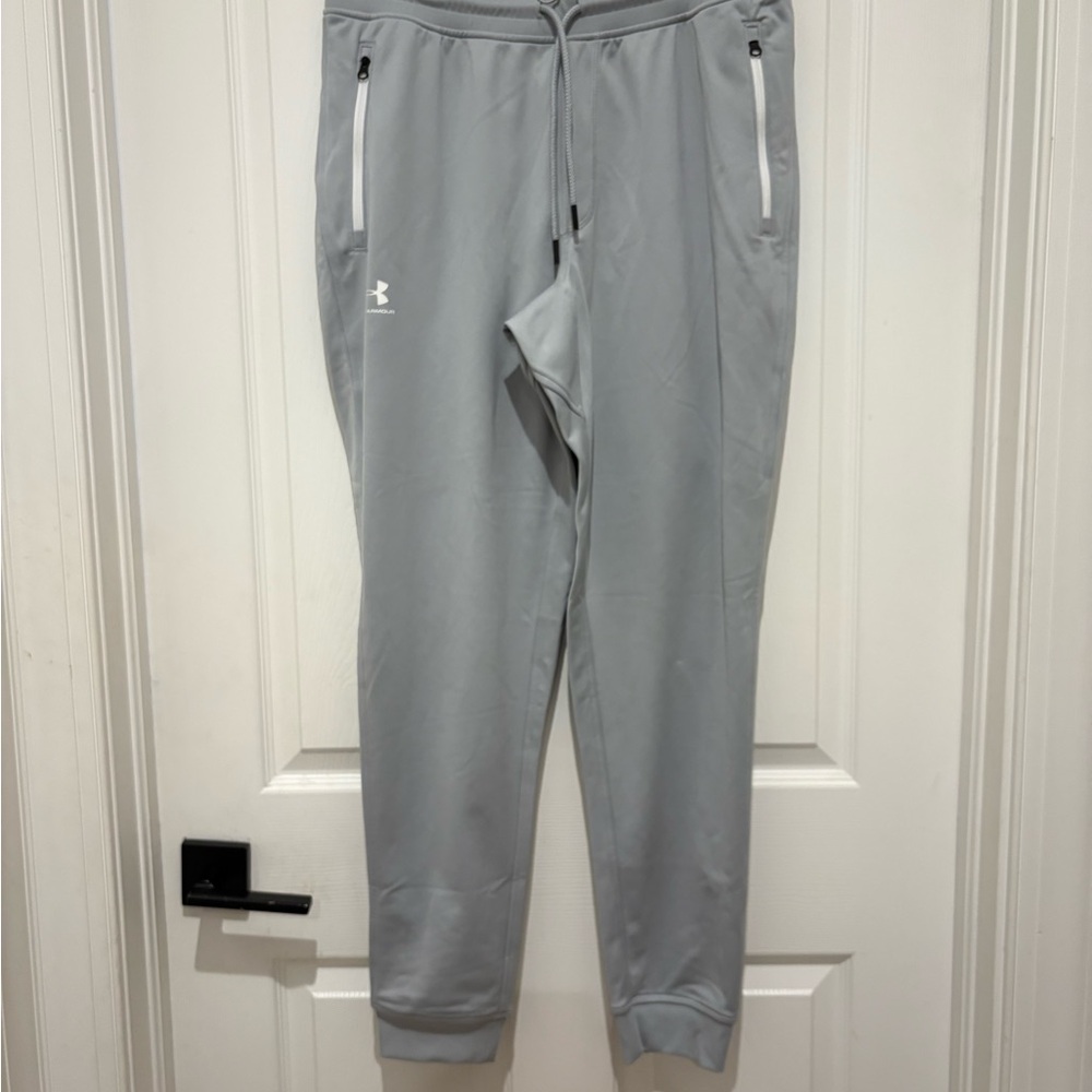 Under Armour Men's Light Gray Joggers